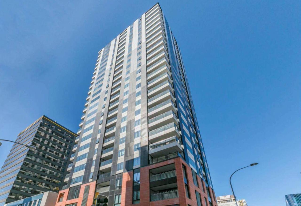 Modern 2 Bedroom Apartment 1 Minute To Skytower Окленд Экстерьер фото