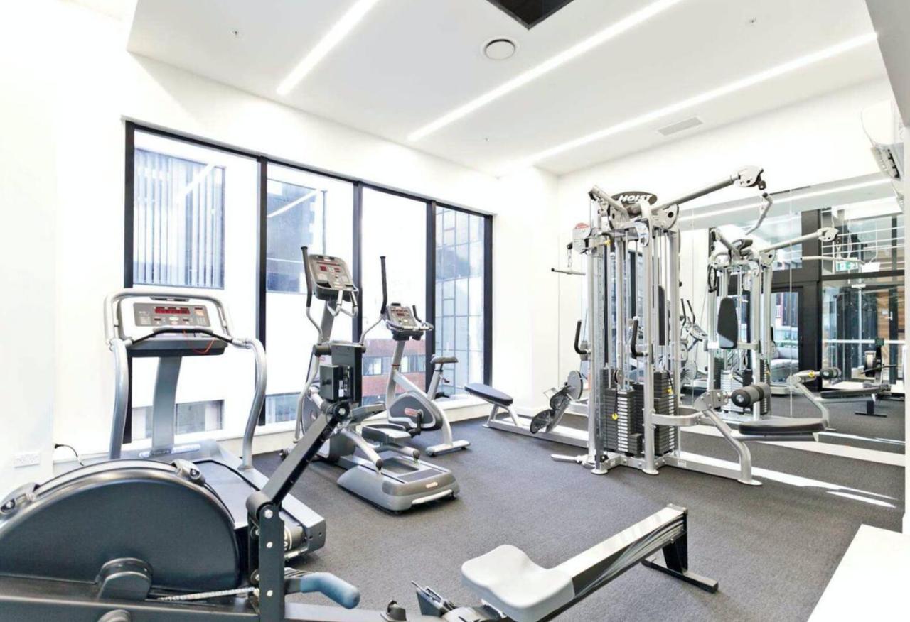 Modern 2 Bedroom Apartment 1 Minute To Skytower Окленд Экстерьер фото