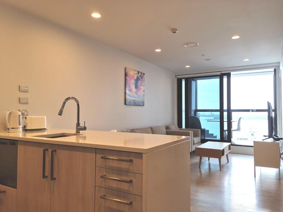 Modern 2 Bedroom Apartment 1 Minute To Skytower Окленд Экстерьер фото