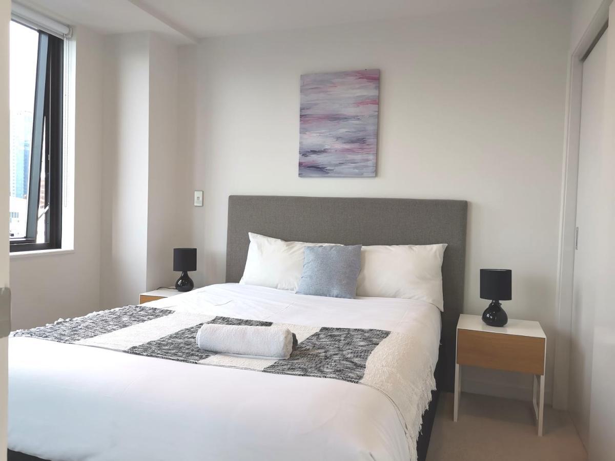 Modern 2 Bedroom Apartment 1 Minute To Skytower Окленд Экстерьер фото